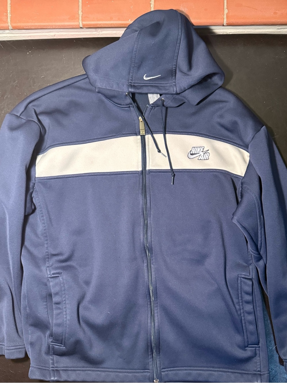 (Clearance) Nike Navy Hooded Full-Zip Jacket with Light Gray Chest Stripe
